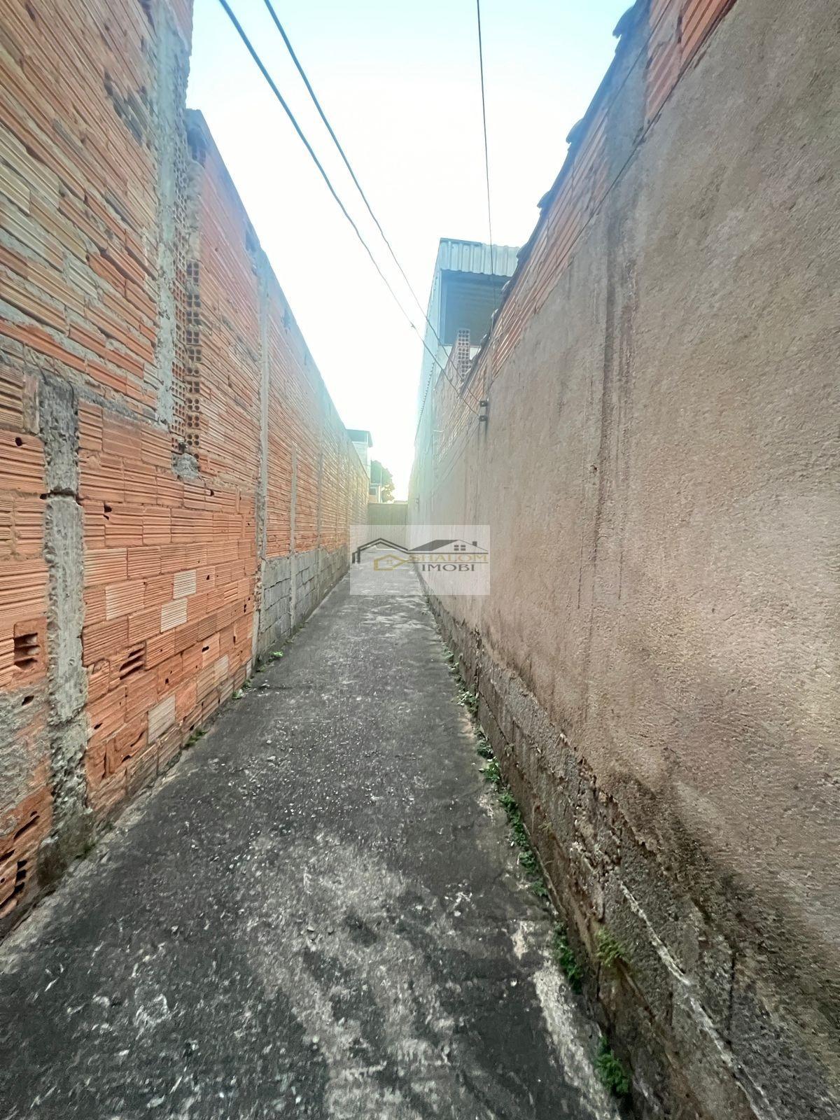 Casa à venda em Divinópolis, Santa Rosa, com 3 quartos