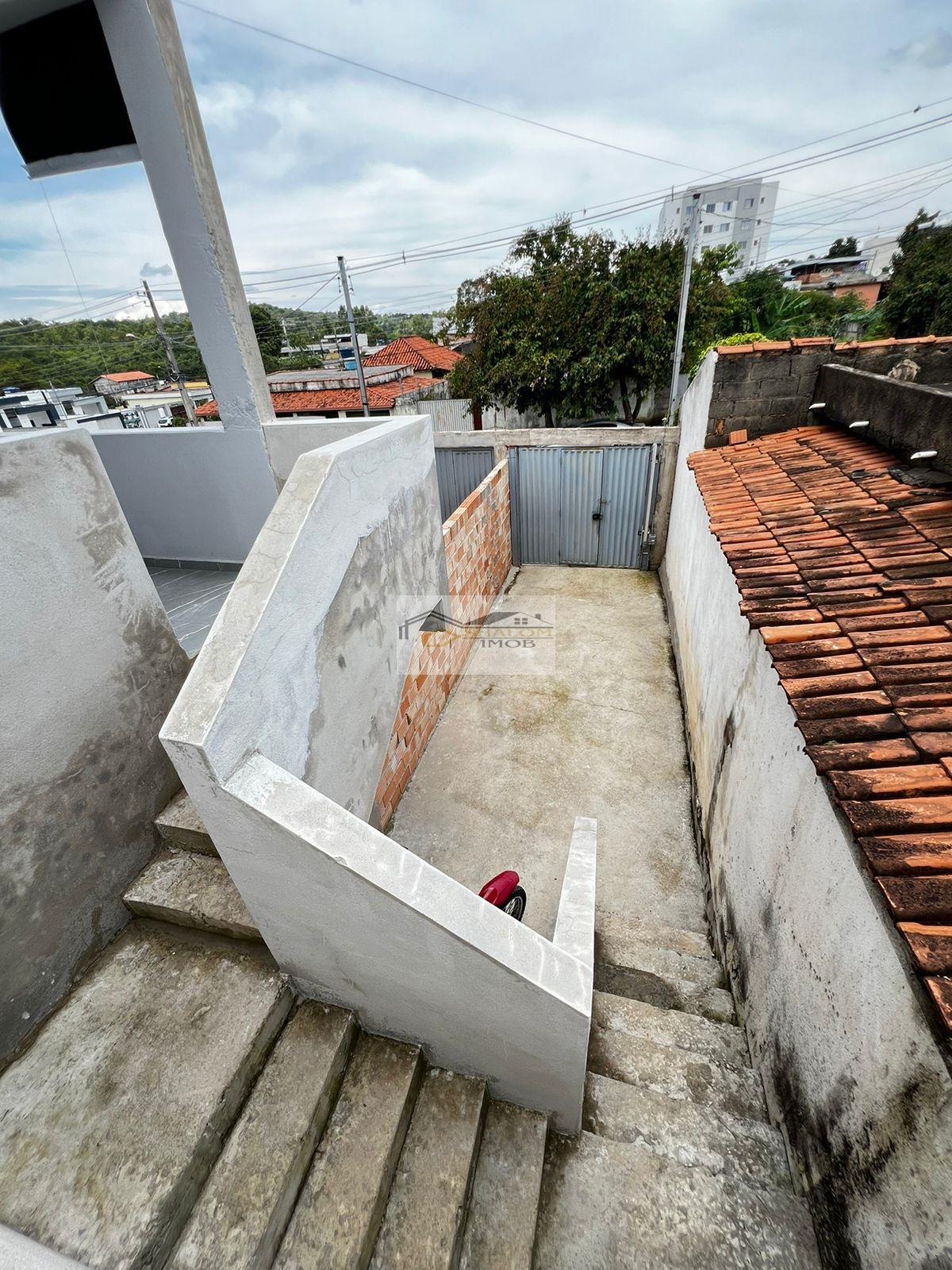 Sobrado, à venda em Divinópolis, Nações