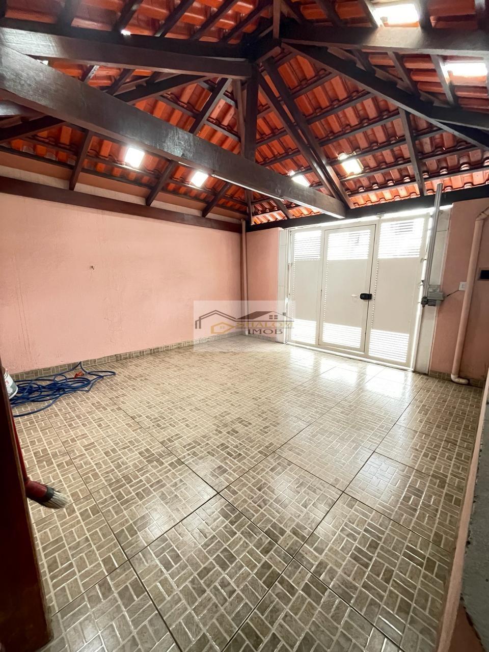 Sobrado com 3 quartos, à venda em Divinópolis, Esplanada