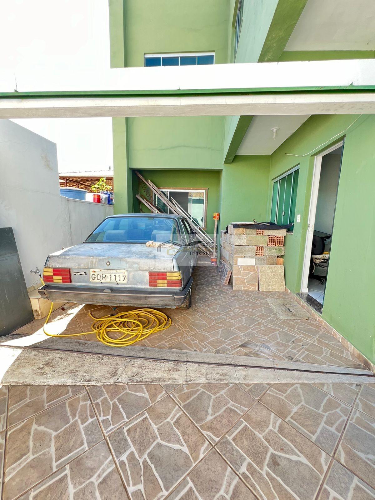 Sobrado com 3 quartos, 160m², à venda em Divinópolis, Nova Holanda